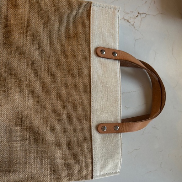 Brighton Earth Love Tote Burlap/Leather 13" x 15" LOVE MAKES EARTH GO ROUND - Picture 5 of 10